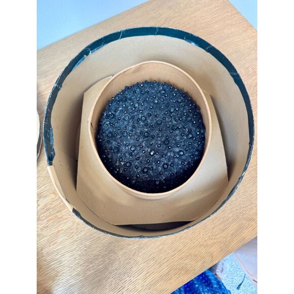 Vintage Gwen Pennington Black Beaded Pillbox Hat w/Bee Hats Box - Picture 12 of 16